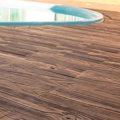 detalle pieza araucaria - revestimiento de hormigón con acabado de madera para decorar piscinas y exteriores - onua.es