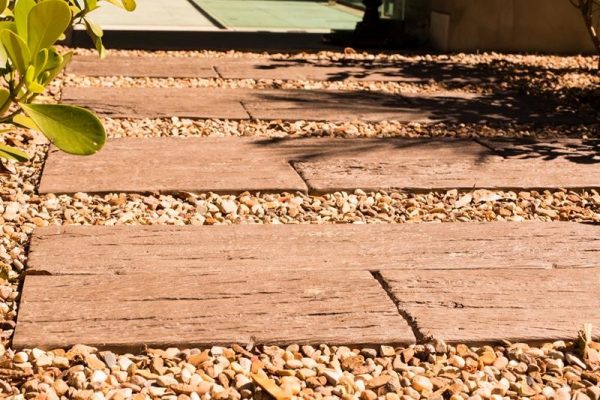 revestimiento rustic - revestimiento de hormigón con acabado de madera para decorar suelos exteriores - onua.es